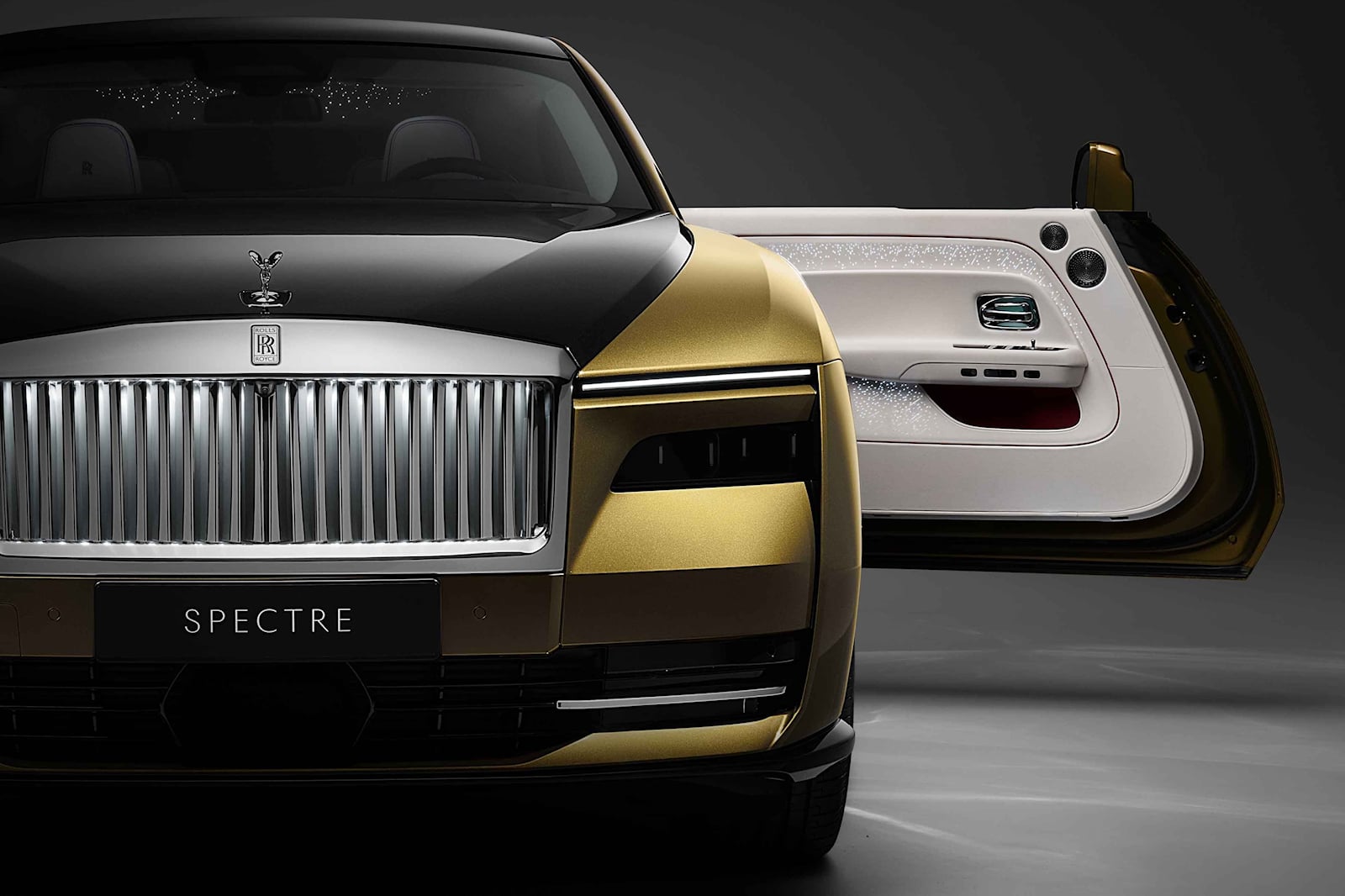 Cientos de personas ordenaron el Spectre, el primer auto eléctrico de Rolls-Royce, antes de siquiera verlo