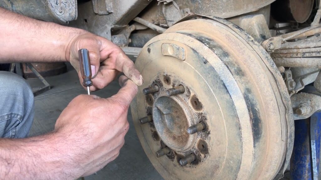 ¿Por qué los frenos de mi auto están tan duros? Descubre las causas y soluciones 1 ¿Por qué los frenos de mi auto están tan duros? Descubre las causas y soluciones