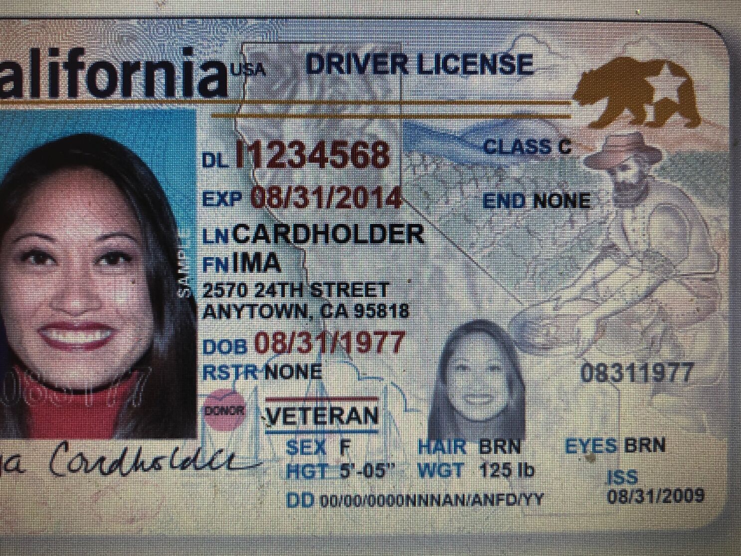 Cómo renovar mi licencia de conducir en Pomona - California