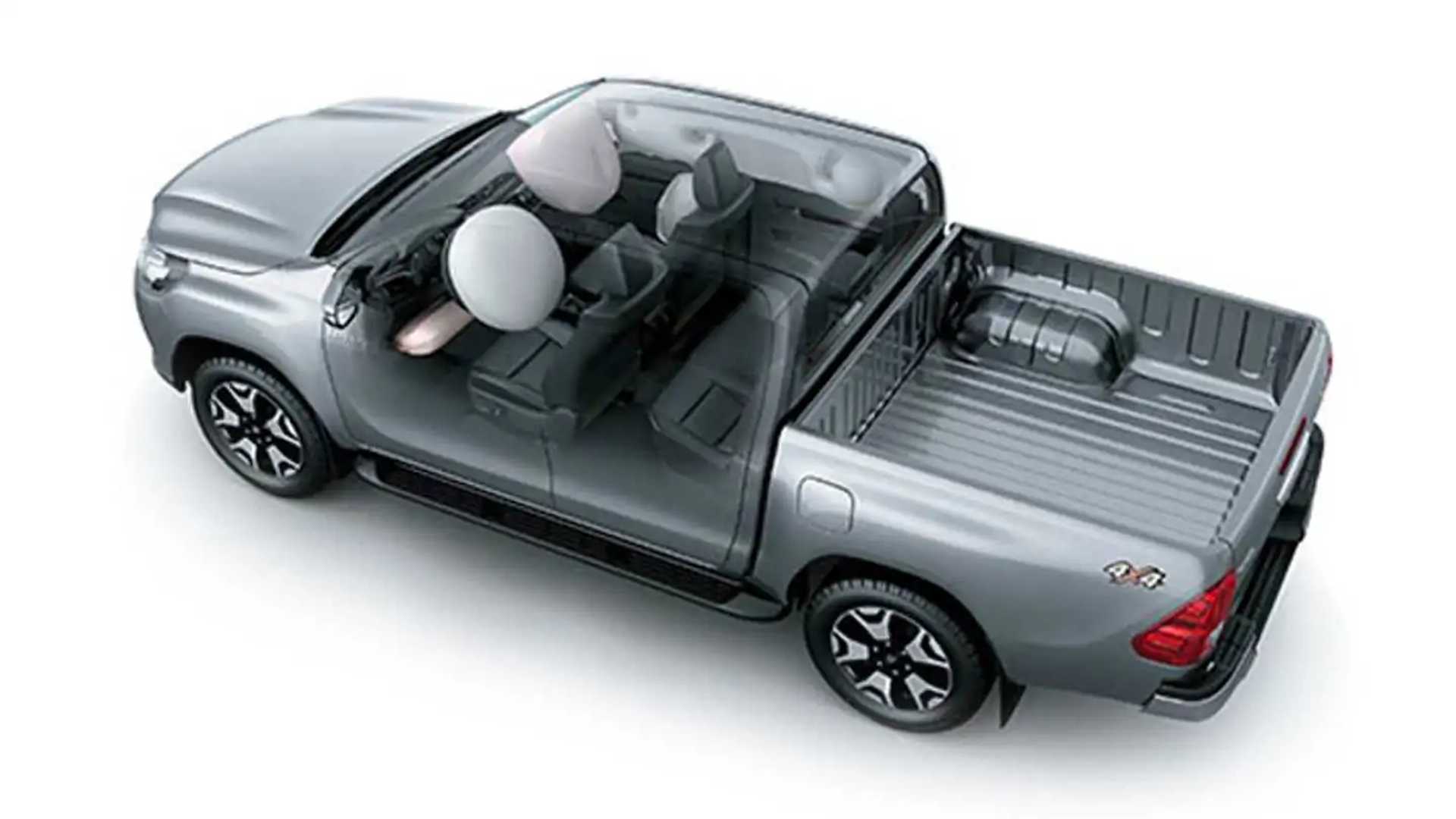 Cuántos airbag tiene Toyota Hilux