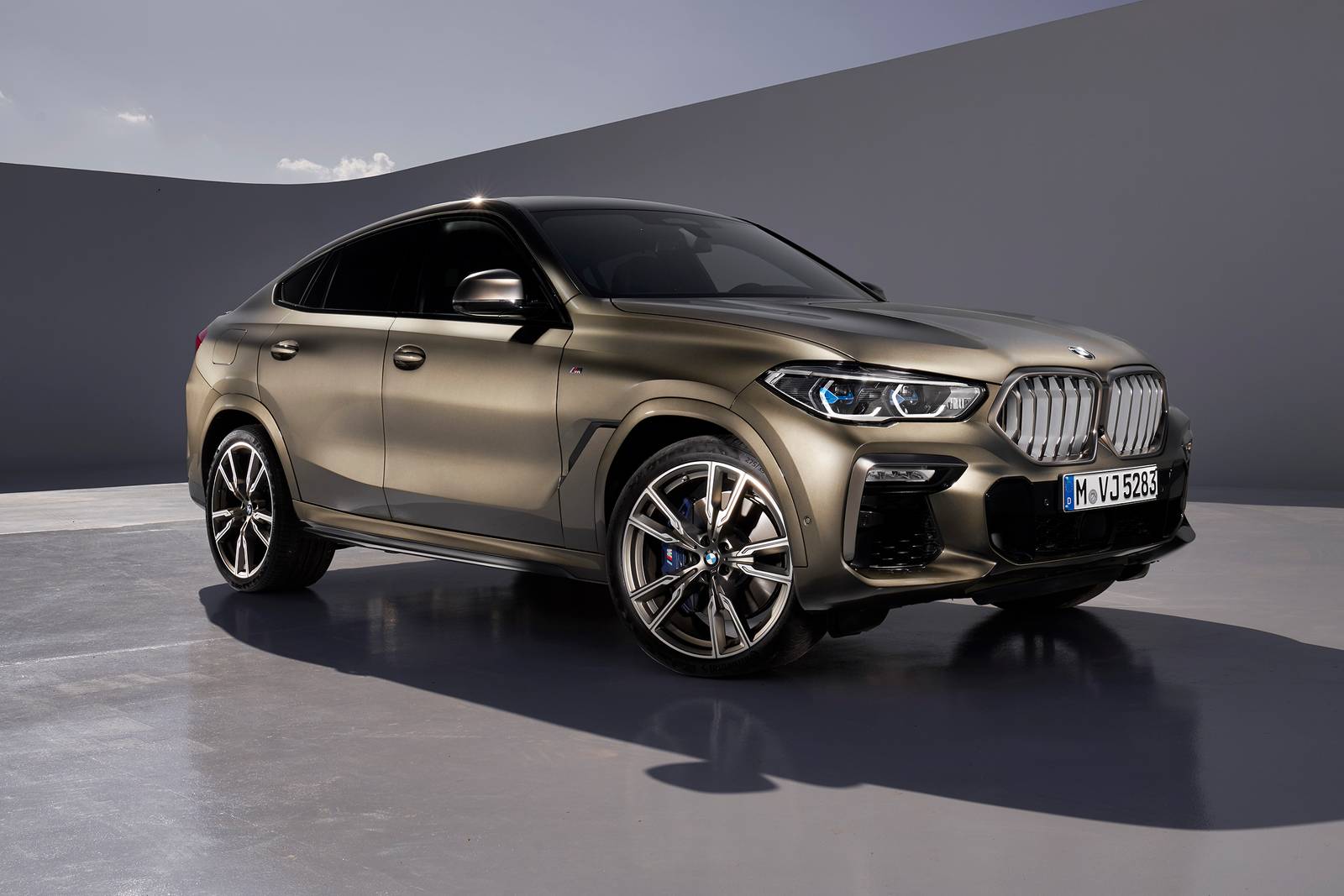 Descubre el precio del BMW X6 M50i 2022