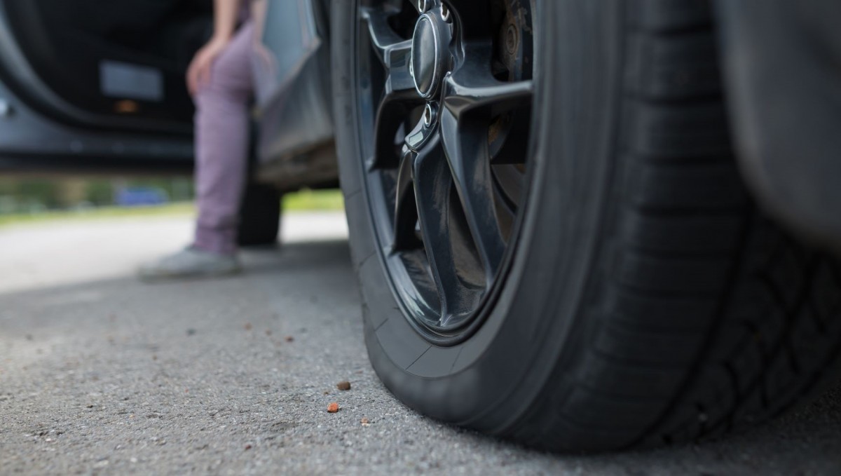 El exceso de inflado en un neumático de un auto es malo para mi auto?