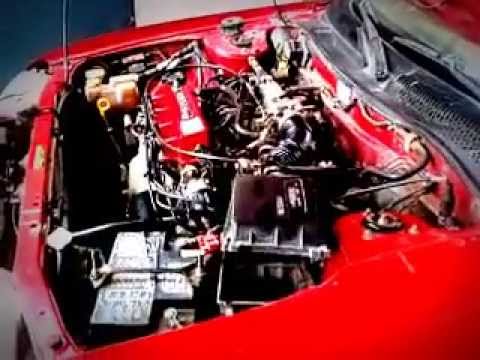 Nissan V16 Tapa Roja: Descubre la Cilindrada y Rendimiento de este Clásico Automóvil